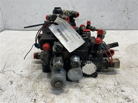 leaking hydraulic control valve skid steer|bobcat 763 hydraulic control valve problems.